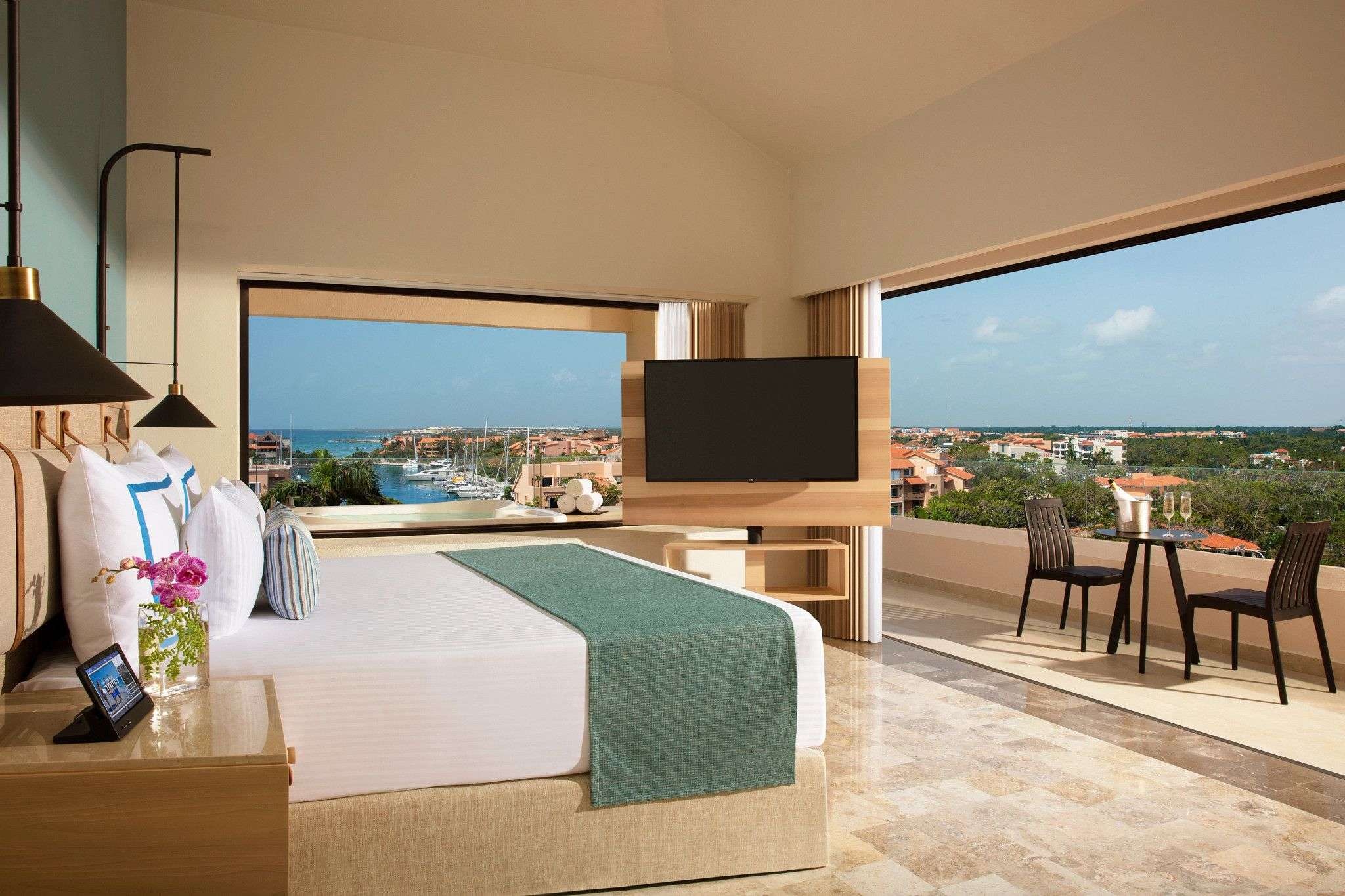 Honeymoon Hot Tub OV/Marina View, Dreams Aventuras Riviera Maya | ex. Dreams Puerto Aventuras 5*