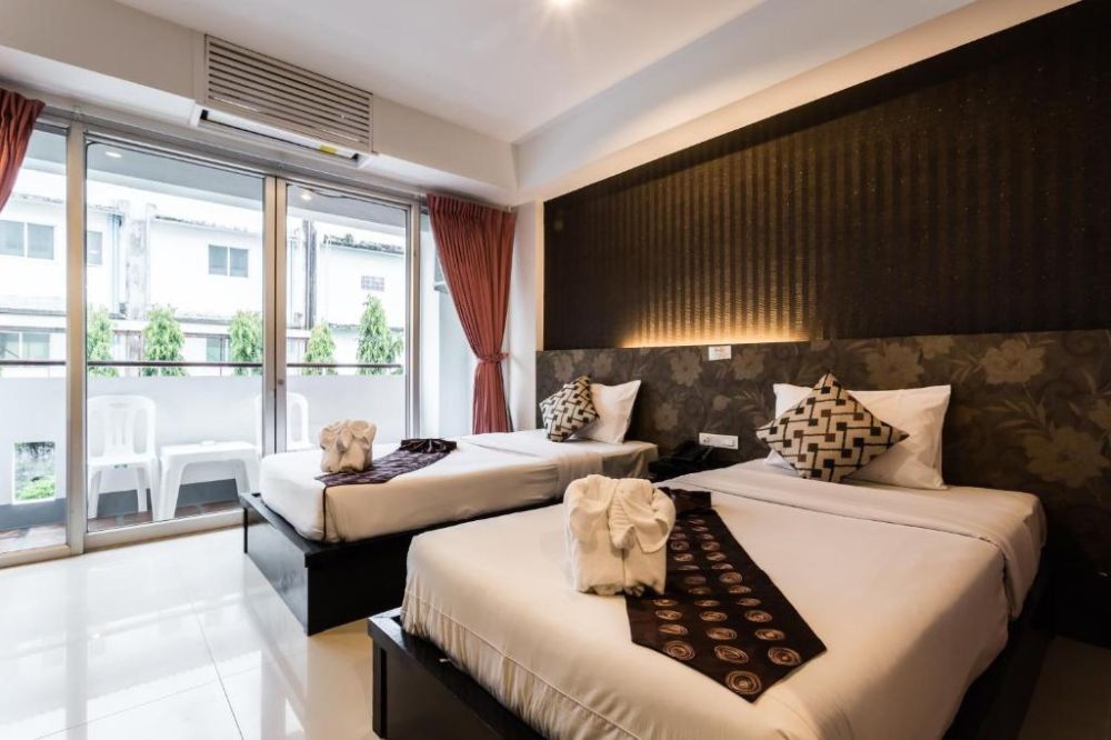 Deluxe Room, 7Q Patong Beach Hotel 3*