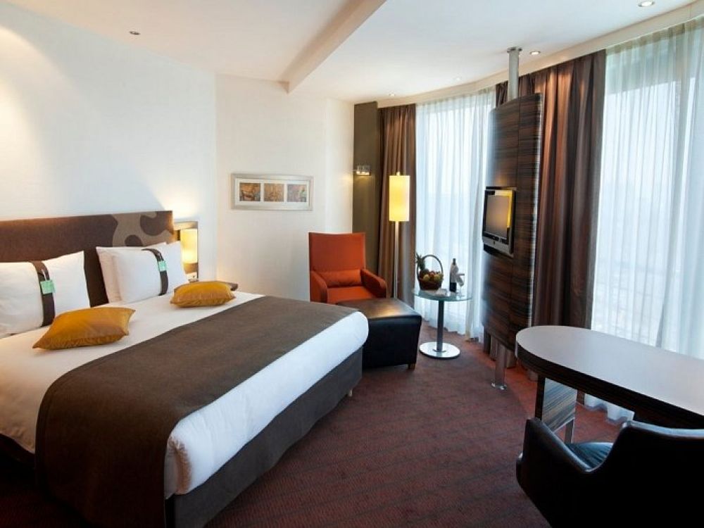 Executive Suite, Holiday Inn Almaty 4*