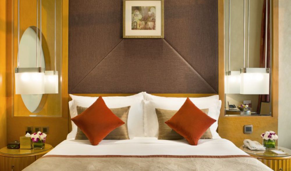 Deluxe Gulf View Room, Al Raha Beach Hotel 5*