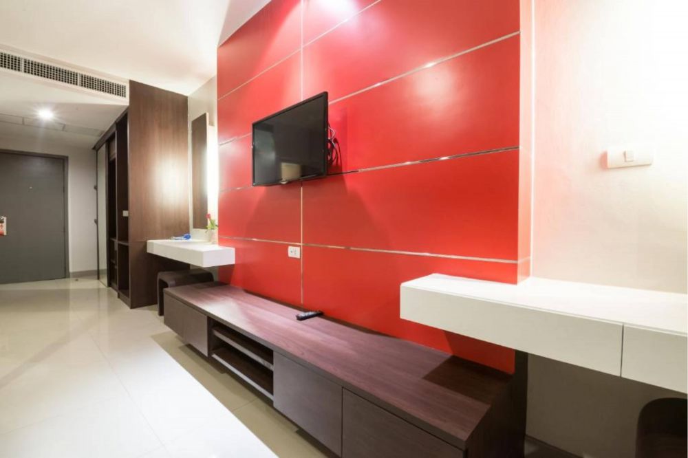 Premier Room With Bathtub, Alfresco Phuket Hotel 3*