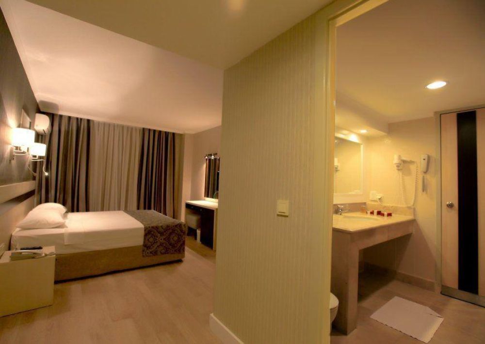 Annex Std Room, A11 Hotel Obakoy 4*