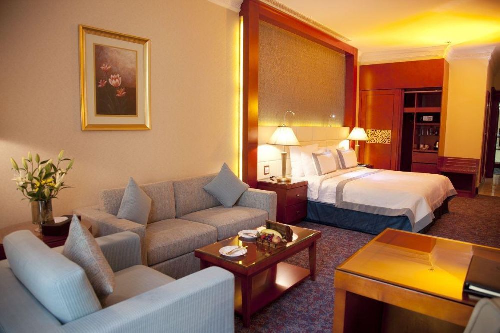 Deluxe Room, Grand Excelsior Hotel Al Barsha 4*