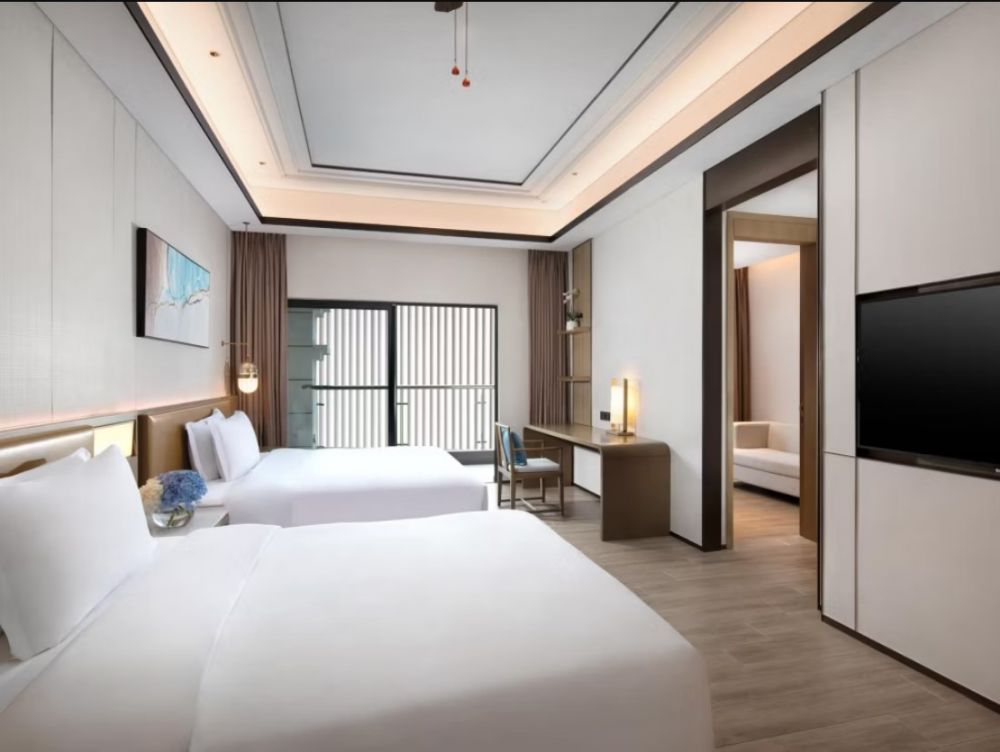 1 Bedroom Suite, Holiday Inn & Suites Sanya Yalongbay 5*