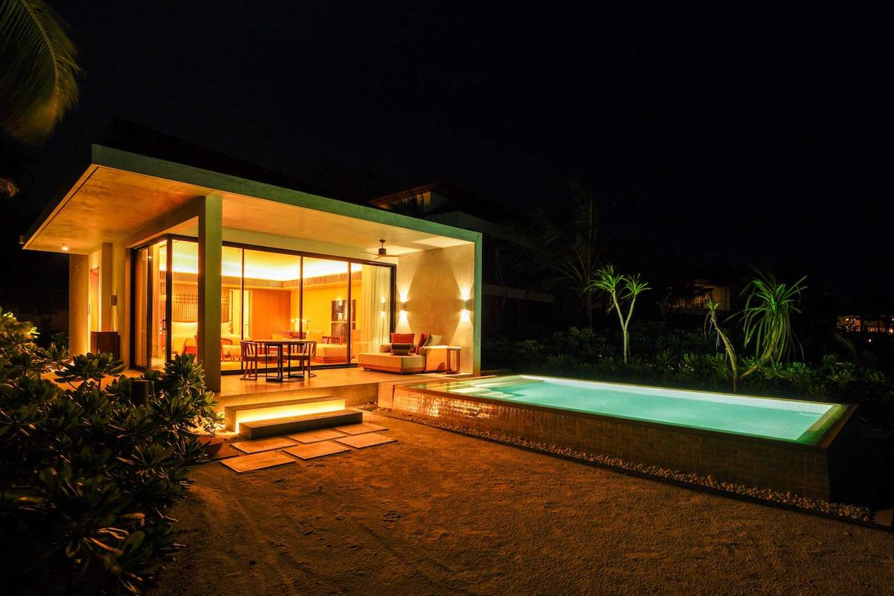 Beach Villa With Pool, Kuda Villingili Resort Maldives 5*