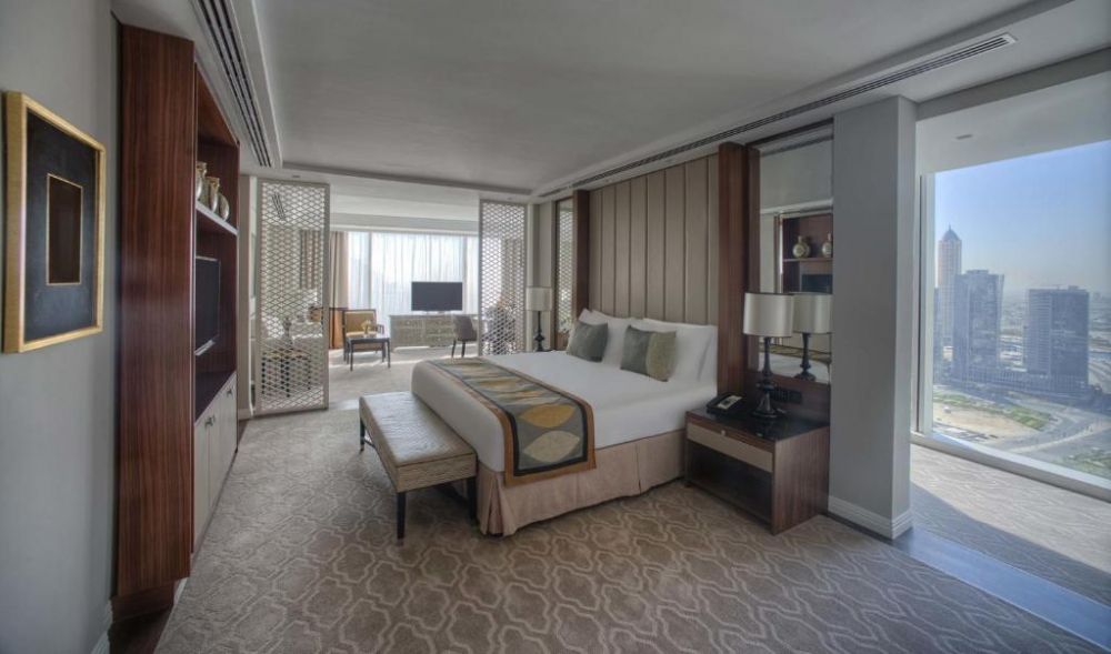 Luxury Junior Suite City View, Taj Dubai Hotel 5*