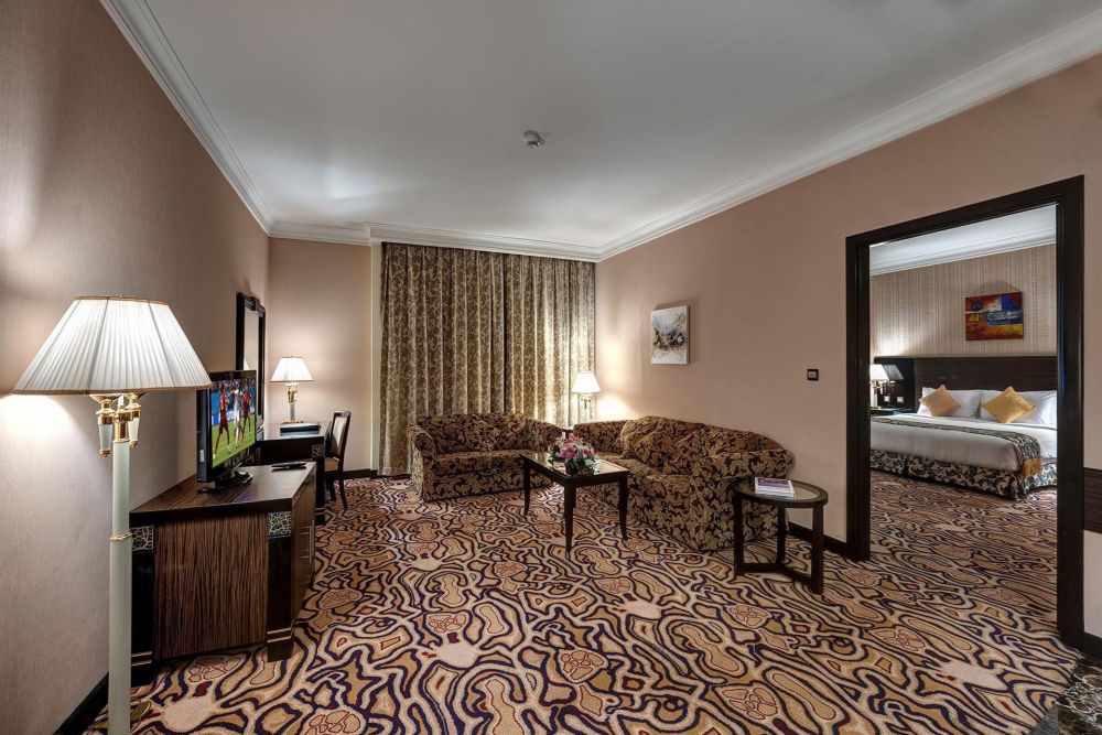Executive Suite, Sharjah Palace Hotel 4*