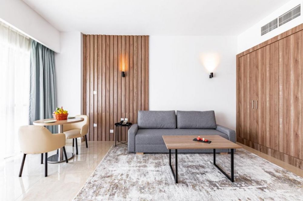 One bedroom Apartment, Pyramisa Dubai 4*
