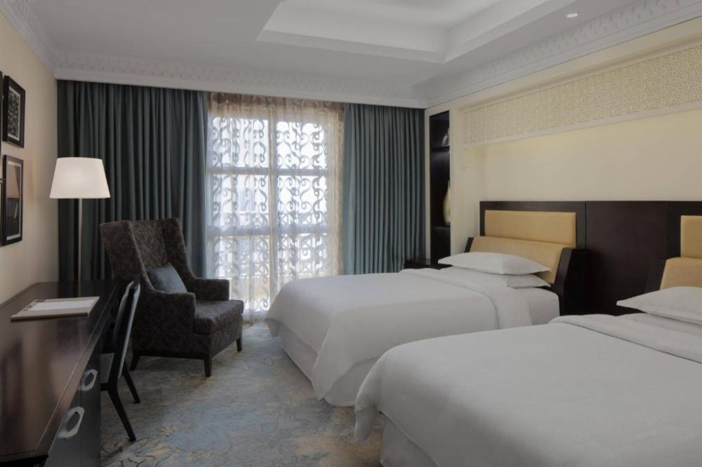 Deluxe Room with Balcony, Sheraton Sharjah Beach Resort & SPA 5*