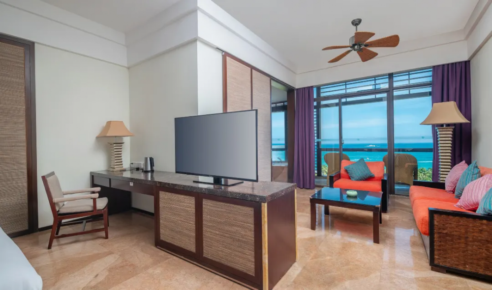 Elegant Sea View Mini Suite, Mangrove Tree Resort Yalongbay 5*