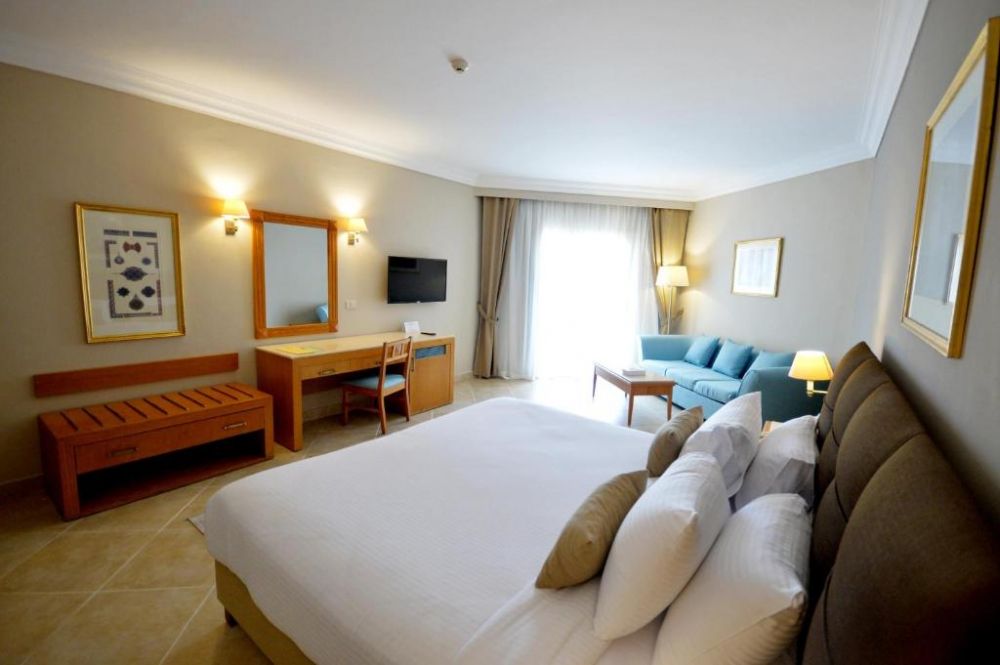 Deluxe Room, Aurora Oriental Resort 5*