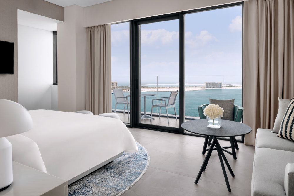 Panoramic Bridge Suite Pool and BV, Movenpick Resort Al Marjan Island 5*