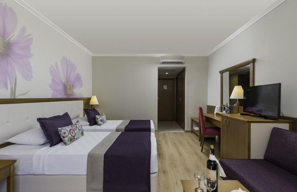 Standard Room, Club Hotel Felicia Village 5*