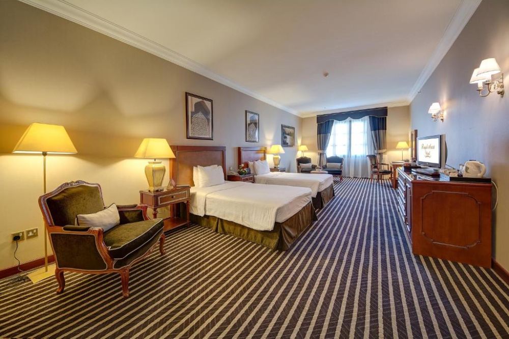 Premier Deluxe, Royal Ascot Hotel 4*