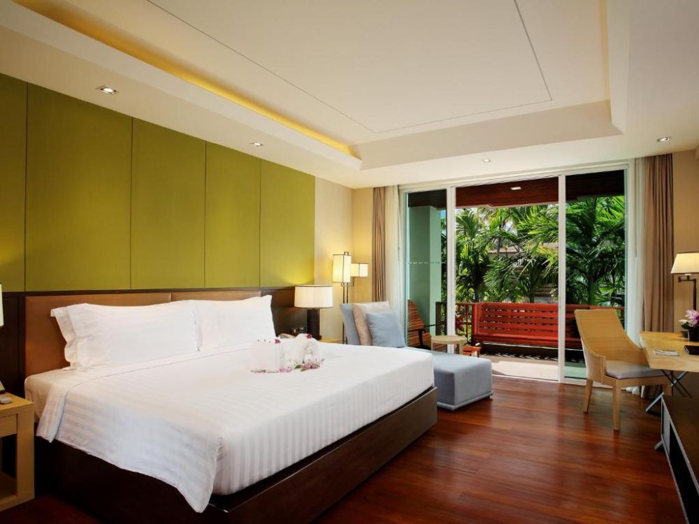 Premier Pool View/ Pool Access, Graceland Khao Lak Hotel & Resort 5*
