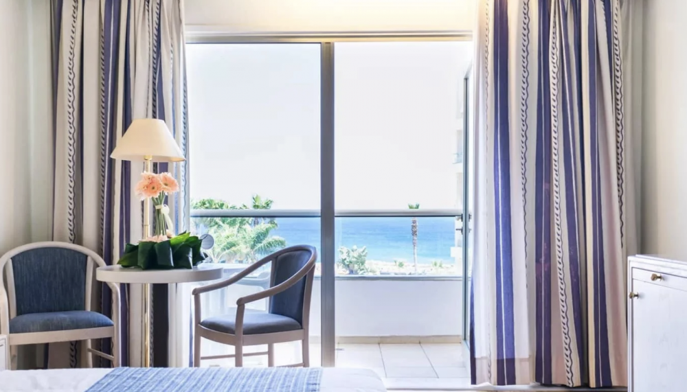 Standard IV/SSV/SV Room, Golden Coast Beach Hotel 4*