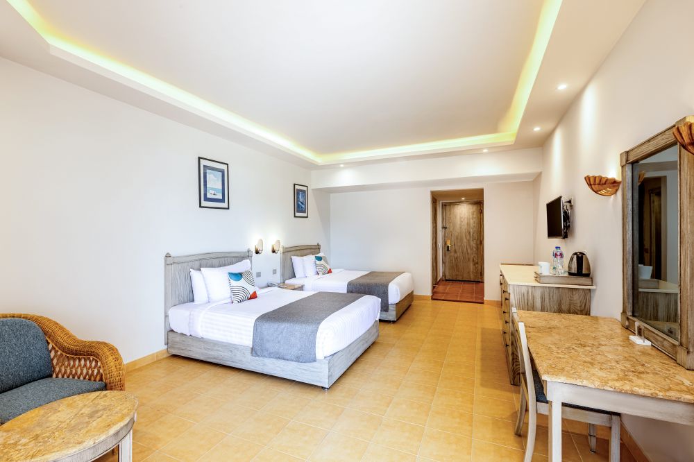 Deluxe Room, Sunrise Alma Bay Resort (ex. Protels Grand Seas Resort) 4*