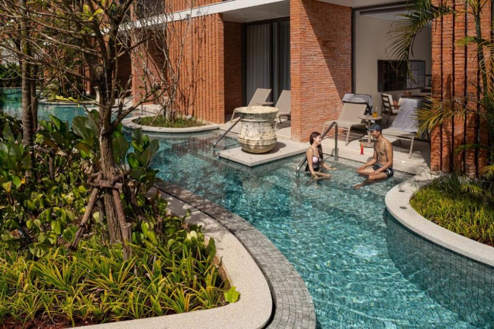 Deluxe Sea View/ Pool Access, Pullman Khao Lak Resort 5*