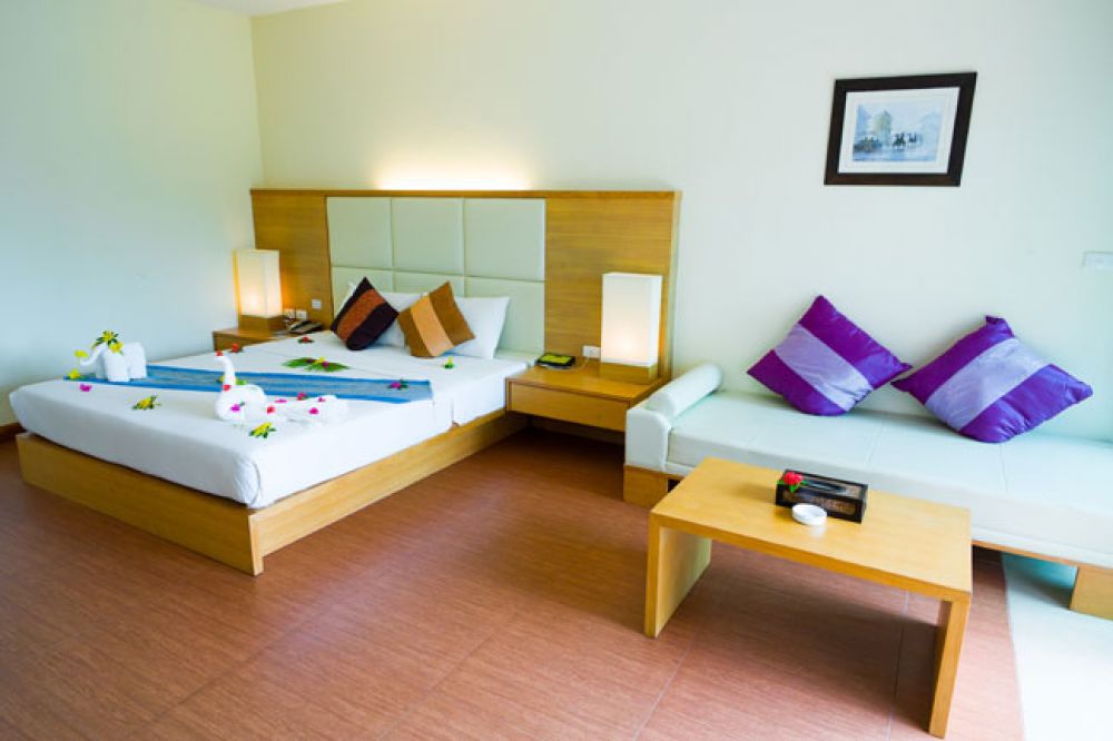 Deluxe Suite, Chang Buri Resort & SPA 3*