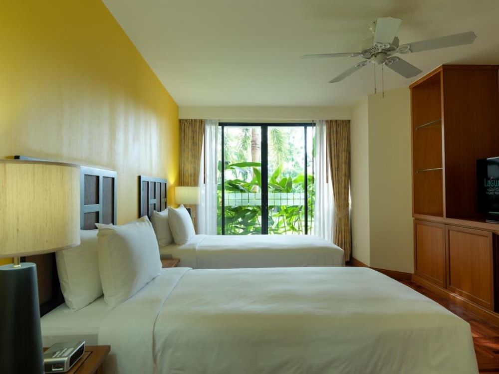 Two Bedroom Suite, HOMM Suites Laguna (ex. Laguna Holiday Club) 4*