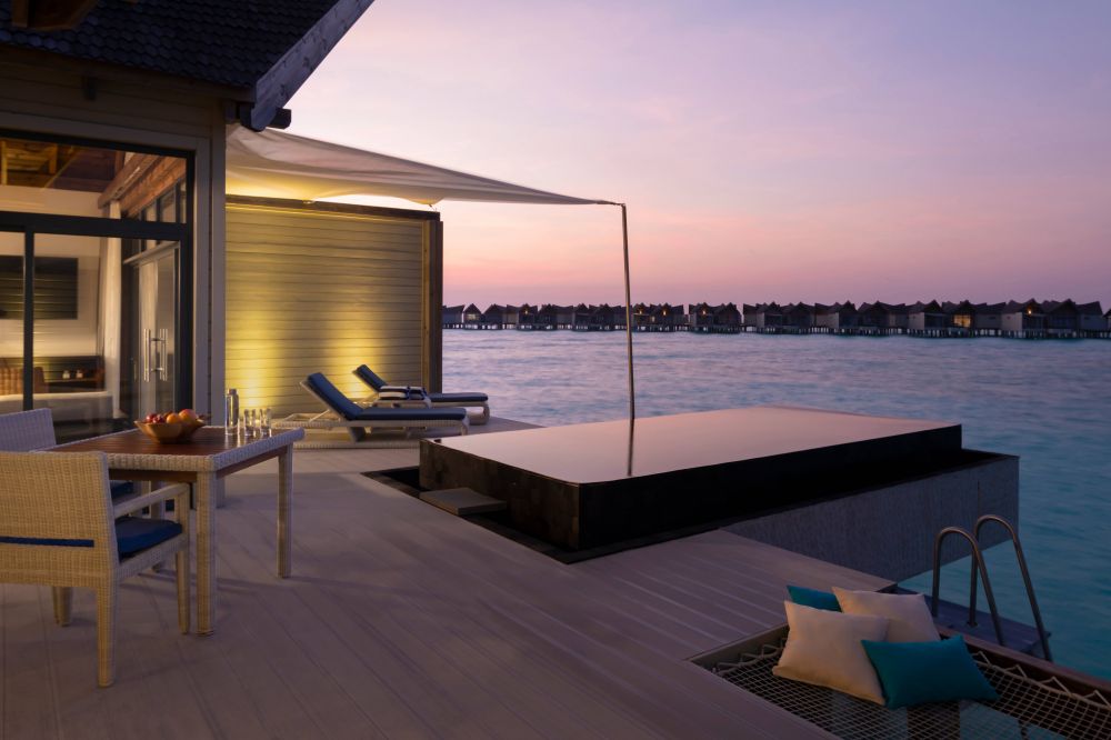 Overwater Pool Villa Sunrise, Movenpick Resort Kuredhivaru Maldives 5*