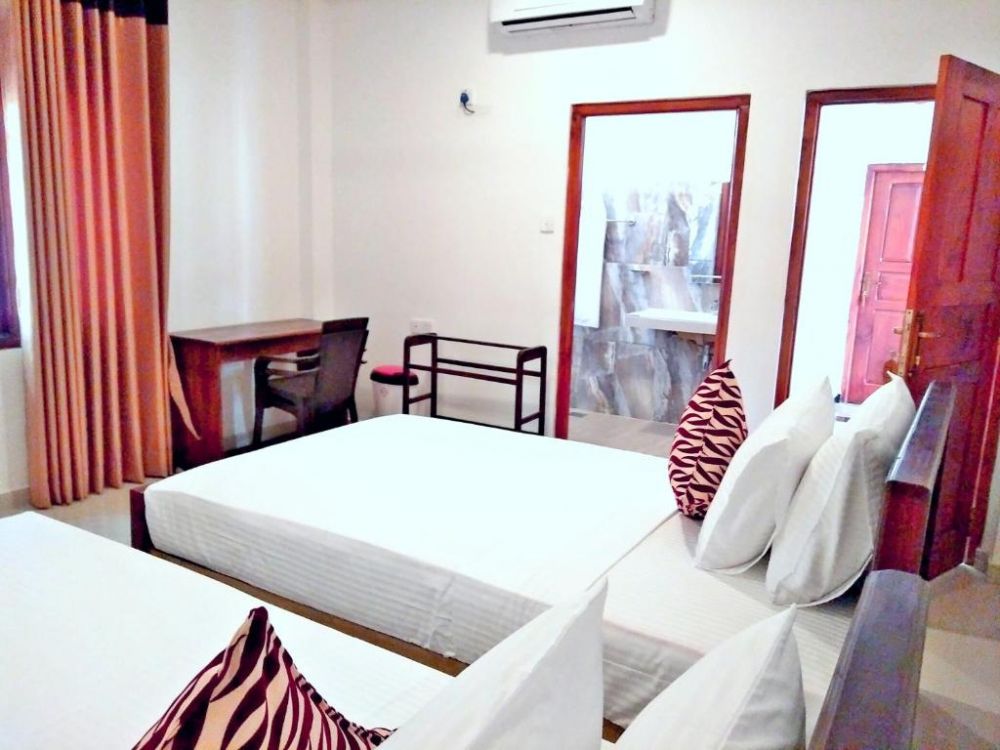 Standard Room With Fan/with AC, Ocean Bay Surf Hotel 3*