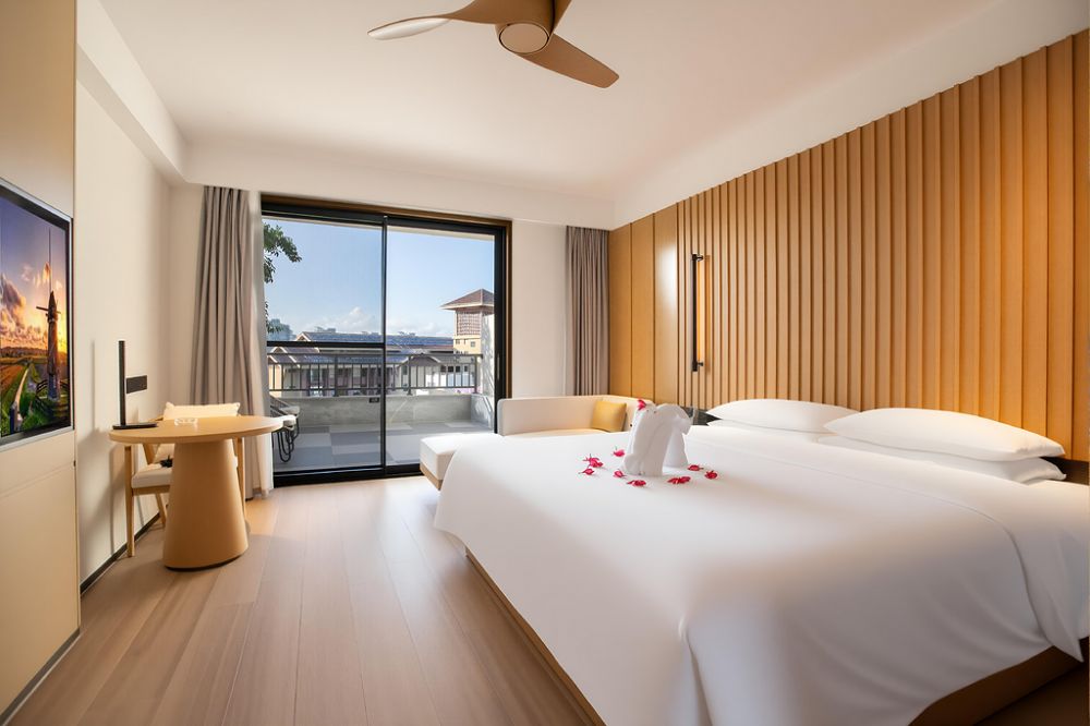 Dongrong Guest Deluxe King Room, Guest House International Hotel Sanya 4*