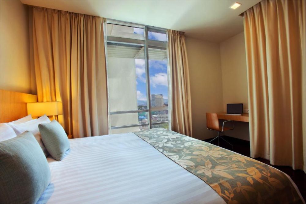 One Bedroom Premier, PARKROYAL Serviced Suites Kuala Lumpur 4*