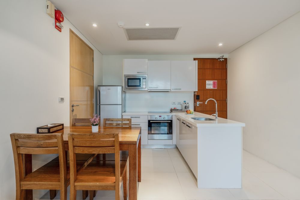 1-Bedroom Suite with Kitchen (Without or with balcony), Splash Beach Resort Maikhao Phuket 5*