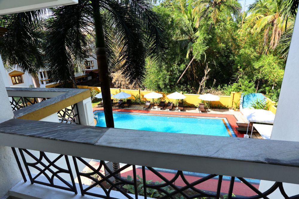 Pool View Luxury Room, Goa Villagio Resort & Spa 4*