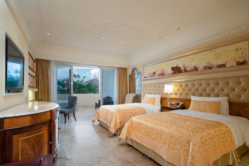 Crowne Plaza Deluxe Room, Crowne Plaza Resort Sanya Bay 5*