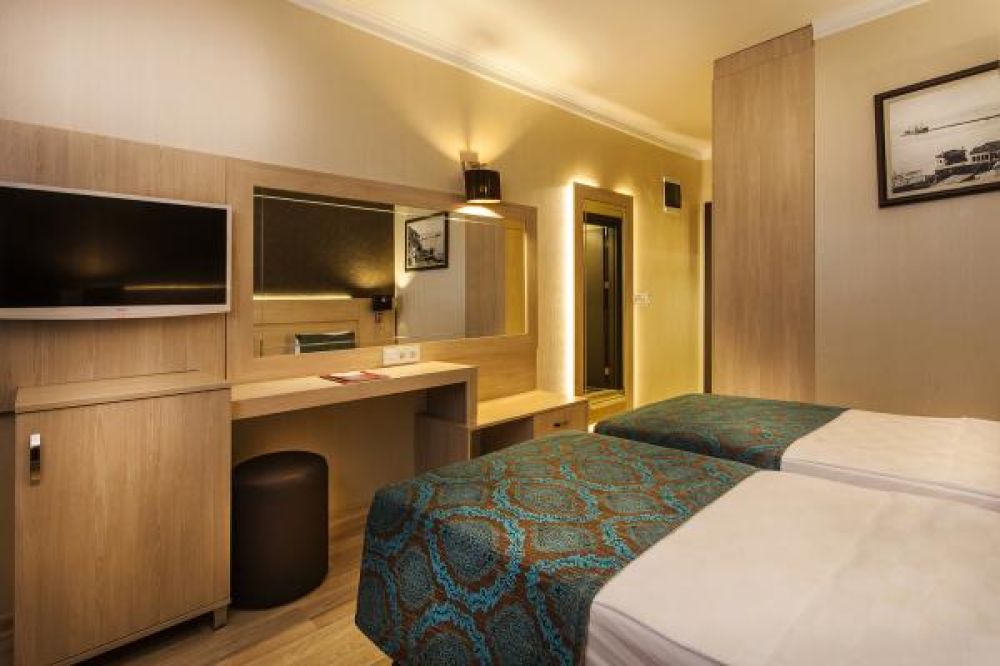 Standard Room, Parador Suite Hotel 4*