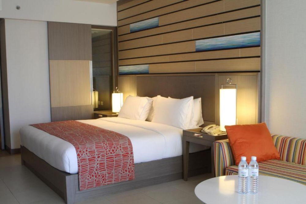 Standard, Holiday Inn Resort Patong 4*