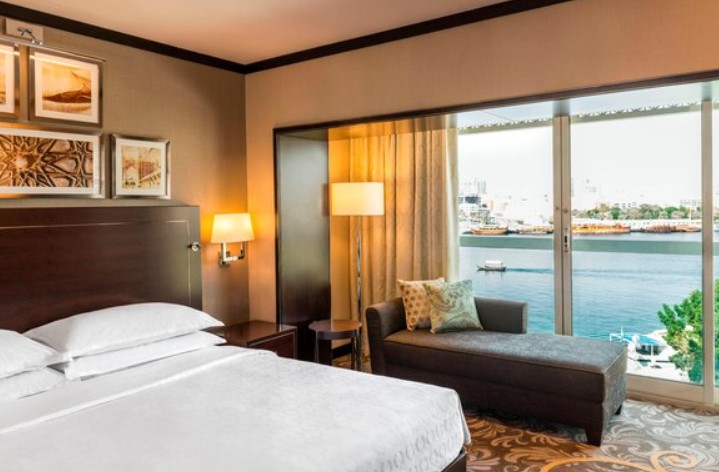 Junior Suite, Sheraton Dubai Creek Hotel & Towers 5*