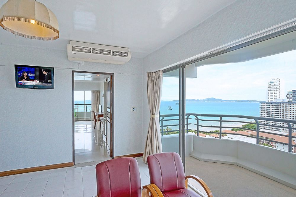 Mini Suite, Pattaya Park Beach Resort 3*