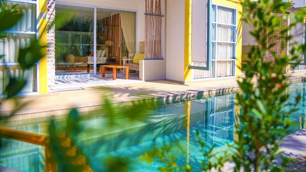 Deluxe Suite Pool Access, Summer Luxury Beach Resort 4*