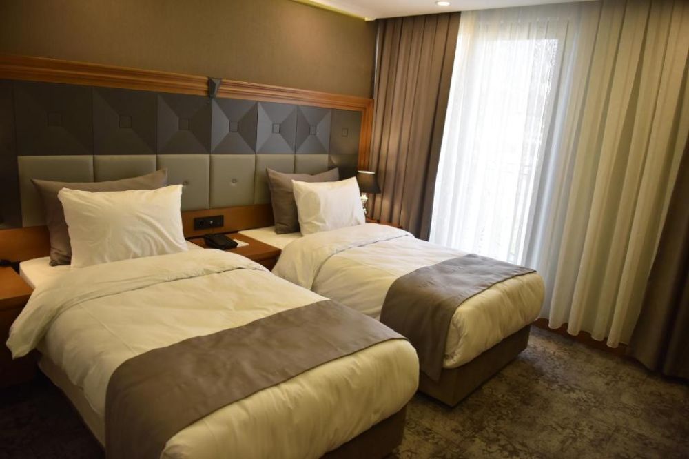 Standard Room, Four Seven Hotel 4*