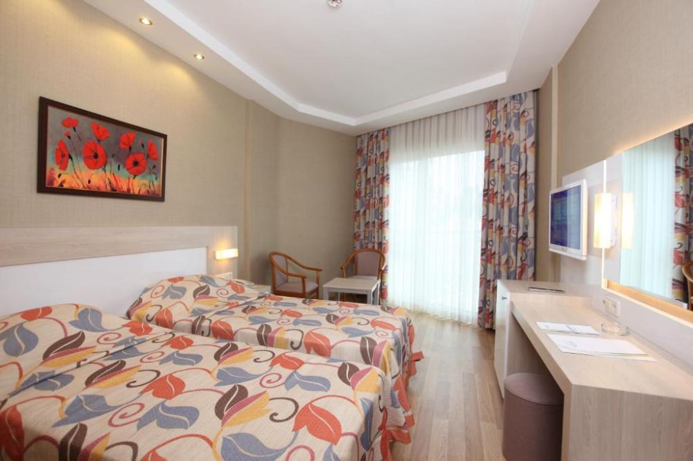 Standard Room, Riviera Hotel 4*