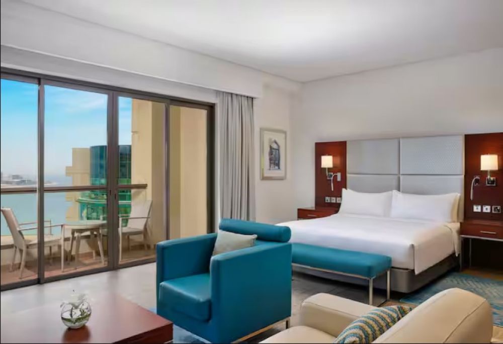 King Junior Suite With Sea View, Hilton Dubai The Walk 4*