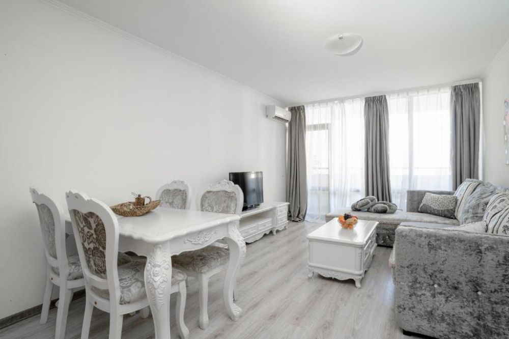 2 bedroom Apartment, Apolonia Resort 4*