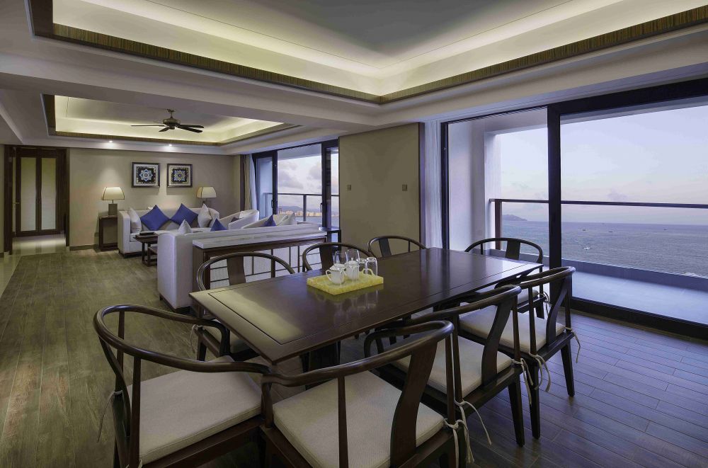 Superior Seaview Three-Bedroom Suite(3F1T), Jinghai Hotel & Resort 5*