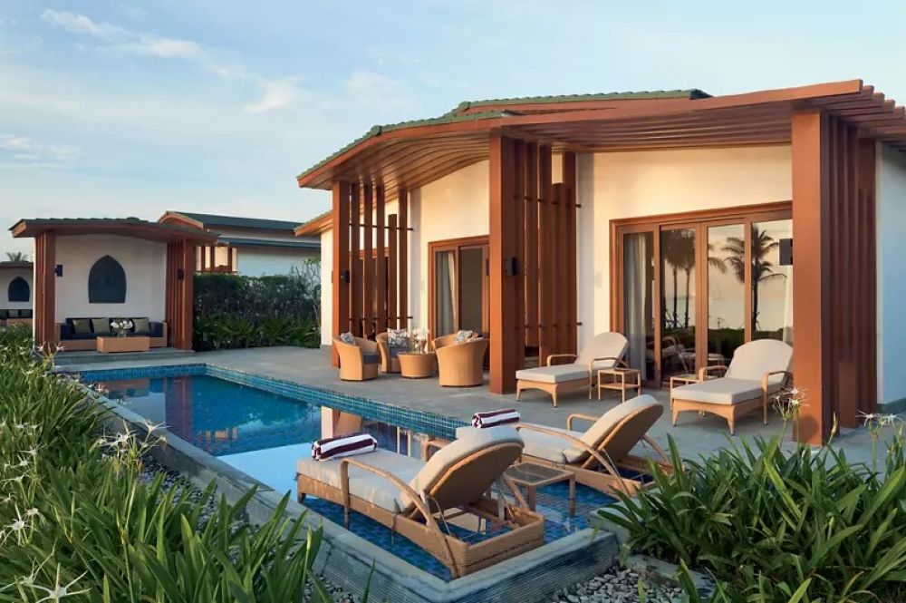 1 Bedroom Pool Villa Beach Front, Movenpick Resort Cam Ranh 5*