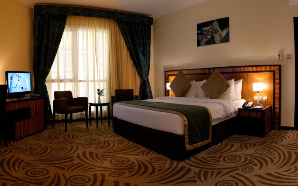 Three Bedroom Apartment, Al Majaz Premiere Hotel Apartments 4*