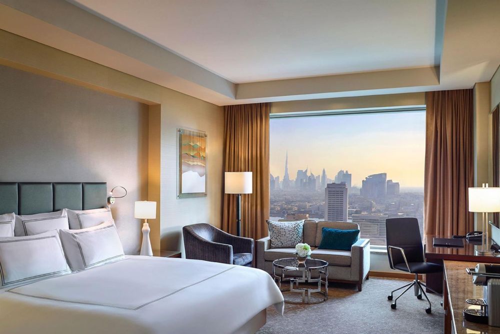 Premier Room, Swissotel Al Ghurair Dubai 5*