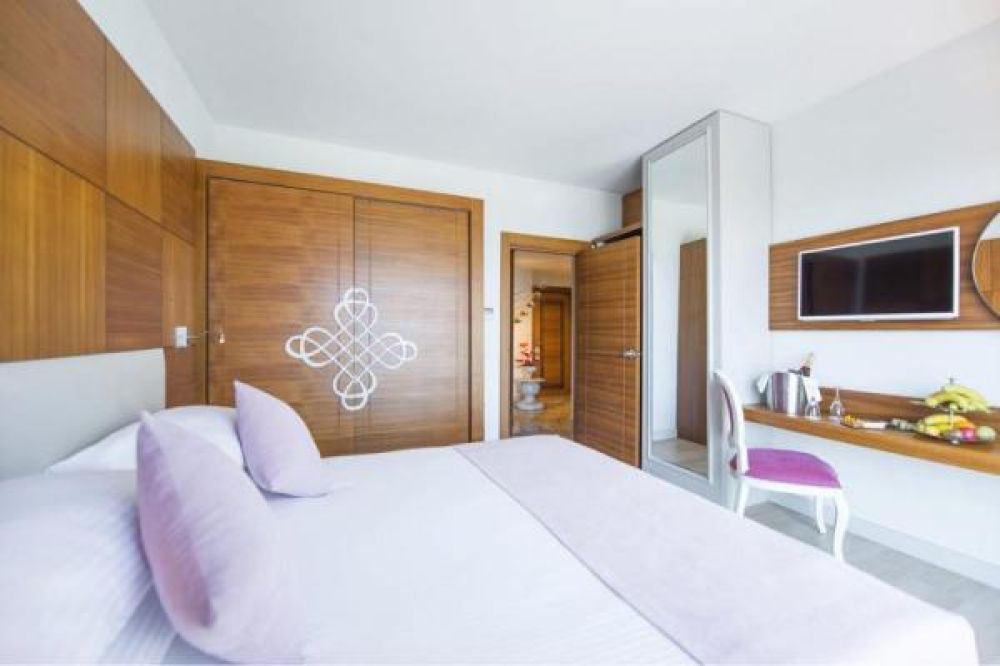 King Suite, Port Nature Luxury Resort & SPA 5*