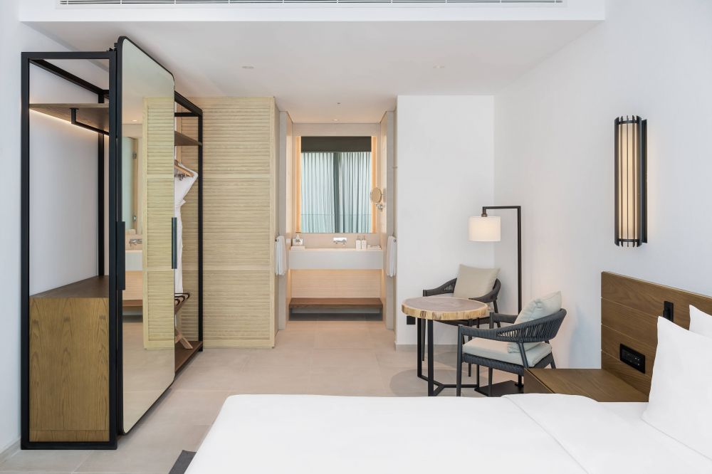One Bedroom Suite, Radisson Beach Resort Palm Jumeirah 4*