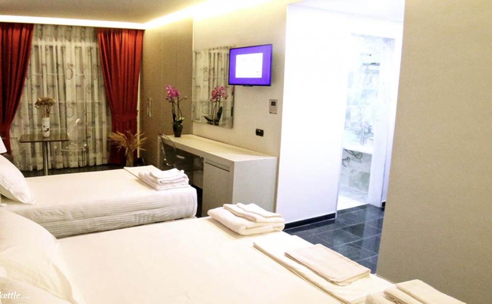 DELUXE TRIPLE ROOM, Palace Hotel & Spa Vlore 4*