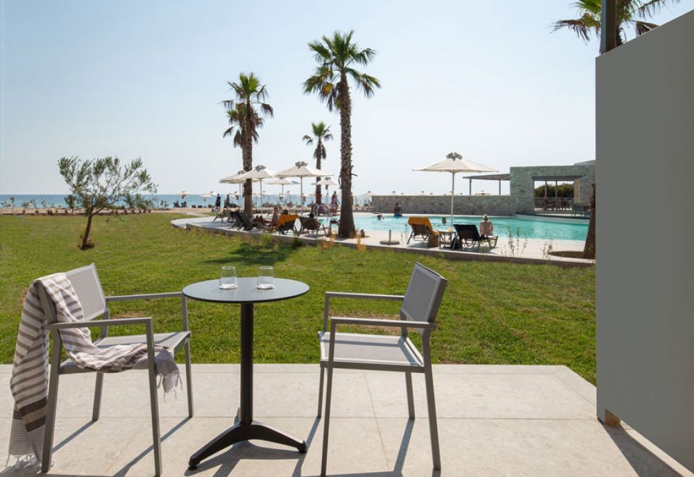 Deluxe Suite Sharing Pool, Portes Lithos Luxury Resort 5*