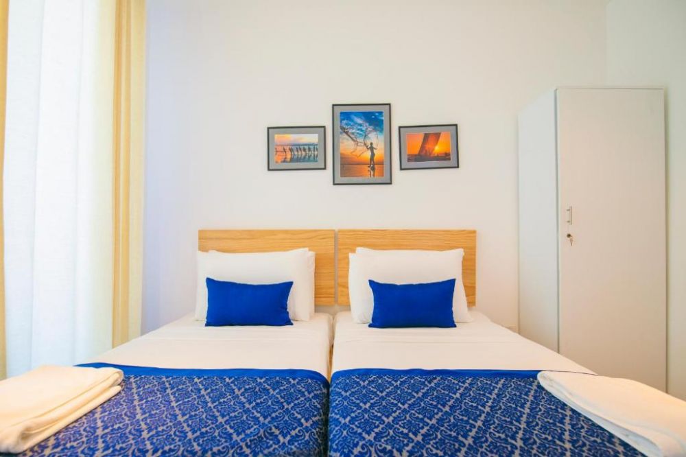 3 Bedroom Apartment with Kitchen, Ocean Front Condominium - Nilaveli 4*