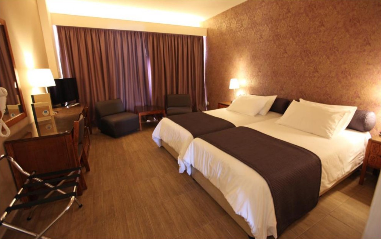 Standard Room Inland/ Sea View, Poseidonia Beach Hotel 4*